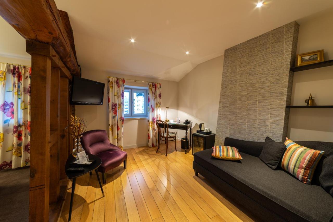 Hotel Le Griffon D'Or บูร์-ก็อง-เบรส ภายนอก รูปภาพ
