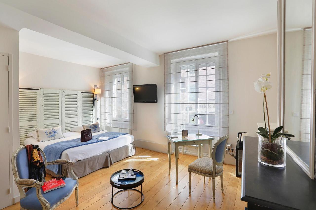 Hotel Le Griffon D'Or บูร์-ก็อง-เบรส ภายนอก รูปภาพ