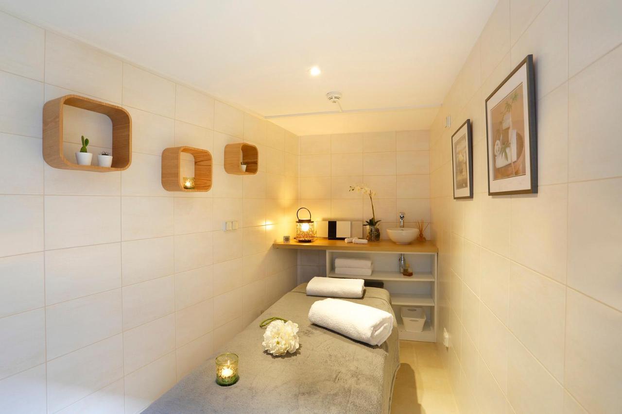 Hotel Le Griffon D'Or บูร์-ก็อง-เบรส ภายนอก รูปภาพ